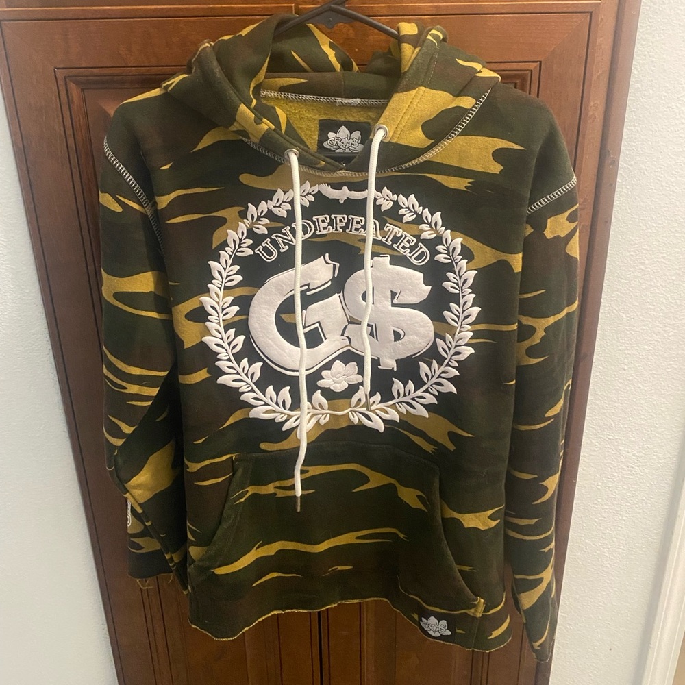 Undefeated Men's Green and Yellow Camouflage Hoodie - Picture 2 of 5
